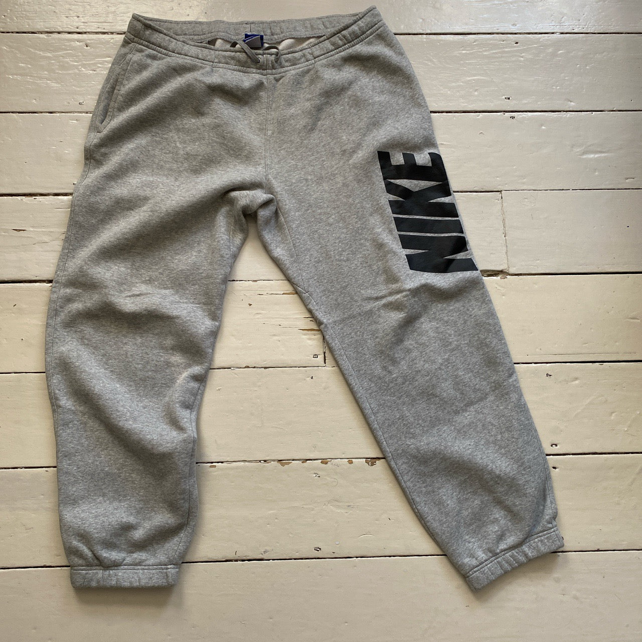 nike club spellout joggers