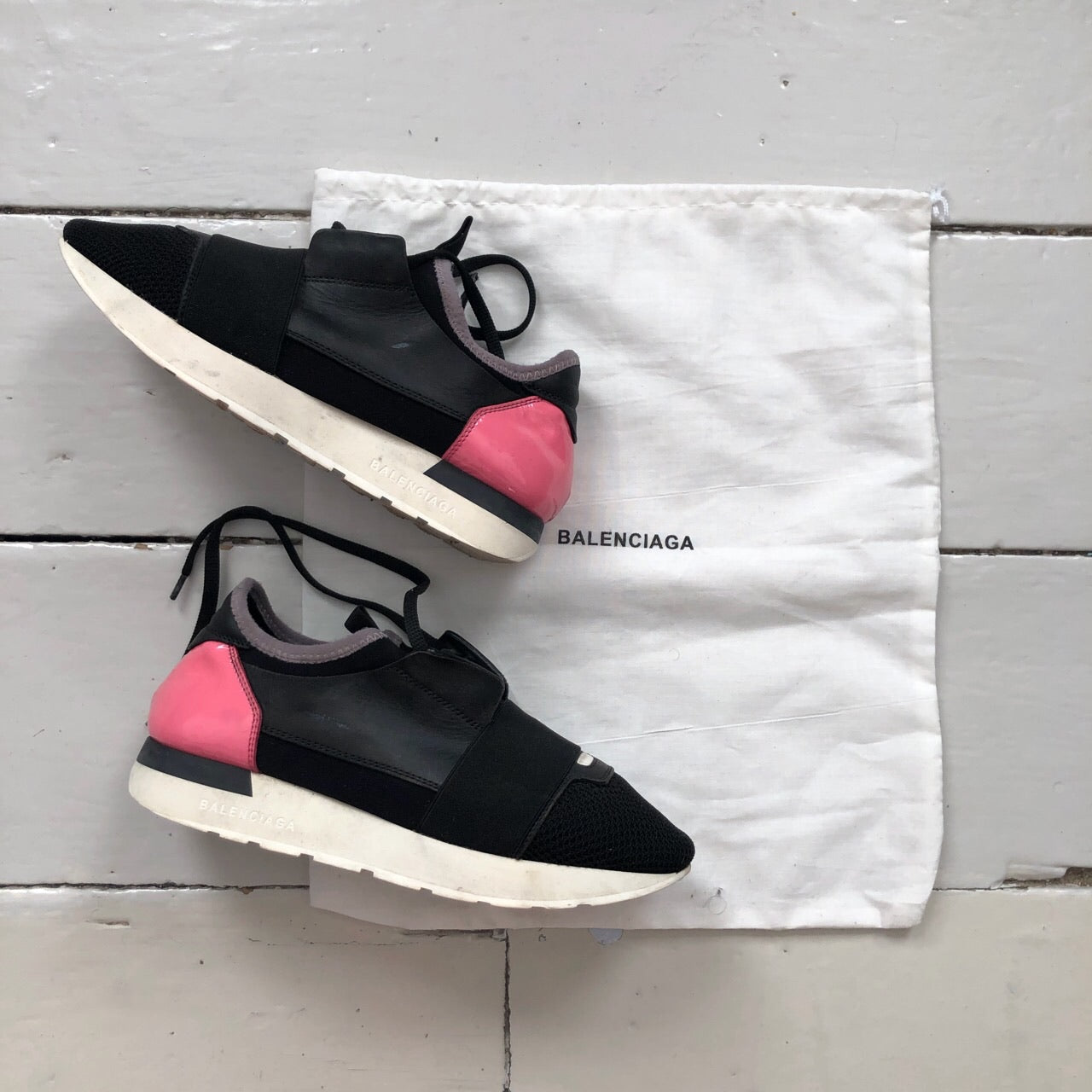 balenciaga runners pink