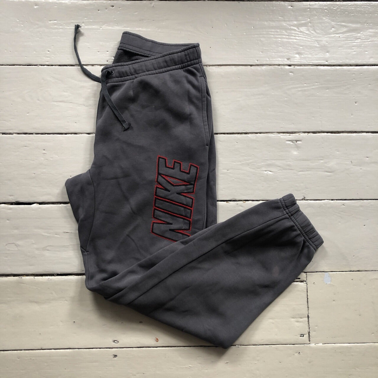 nike joggers medium