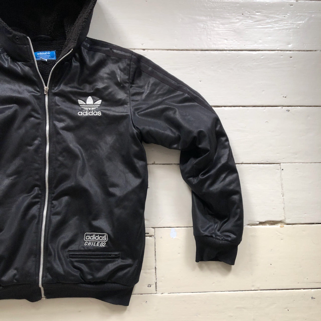 adidas chile 62 hoodie