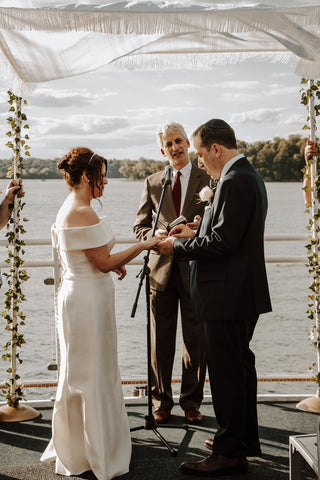 Amy and Scott under the chuppah