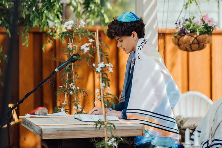 Wearing a tallit at bar mitzvah