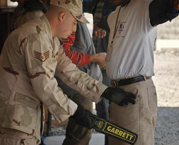 Garrett Super Scanner V Hand-Held Metal Detector Lifestyle Photo