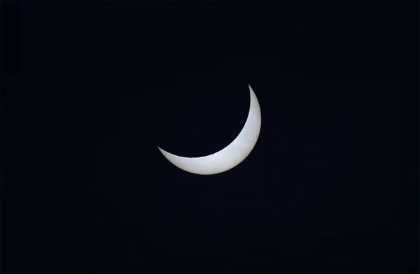 Image of the Moon Taken with Vixen SD103S 103mm FPL-53 ED Refractor Telescope