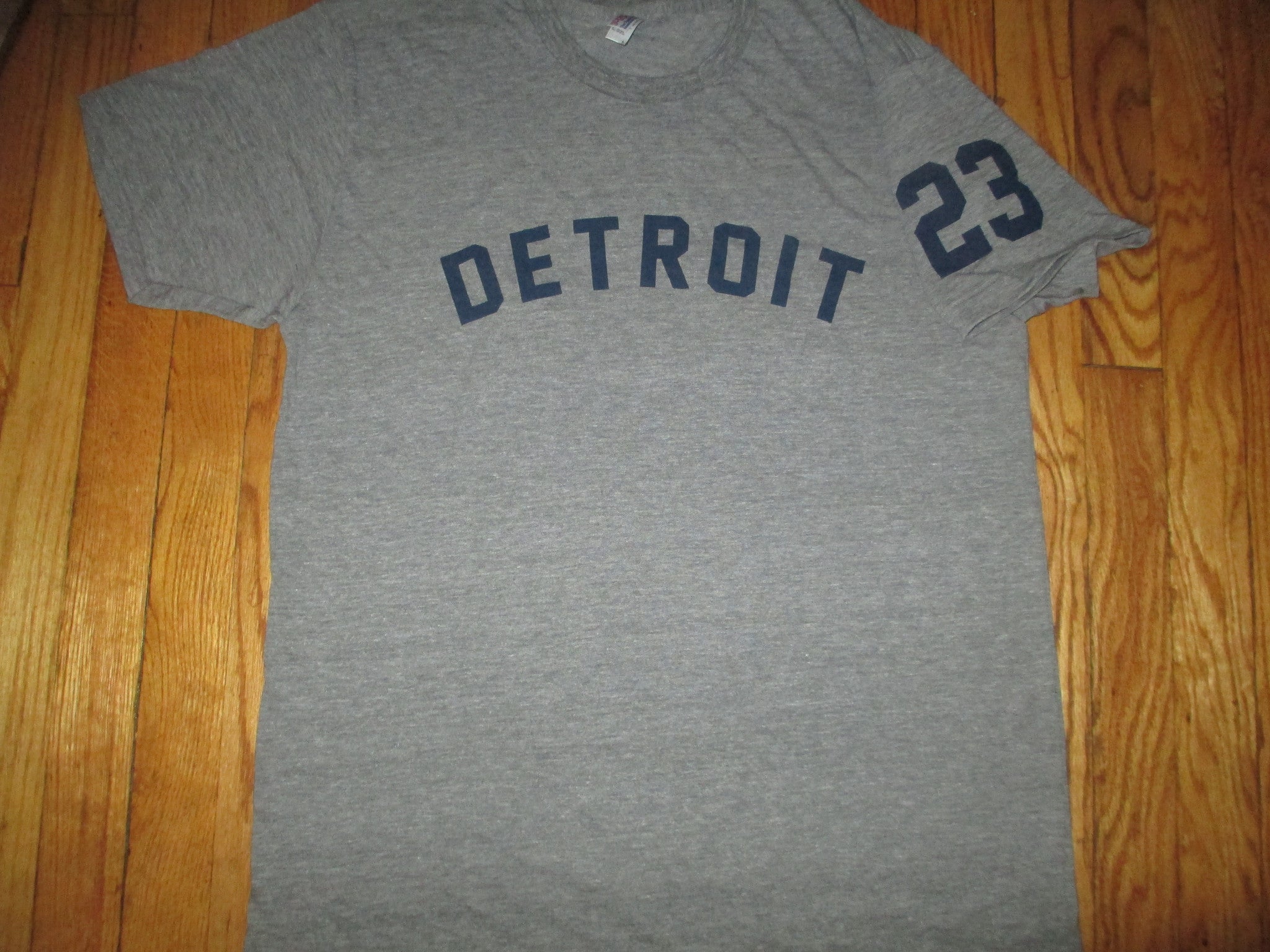 Lilmoxie — 1968 Tigers #23 Willie Horton Road Jersey Style T Shirt XL