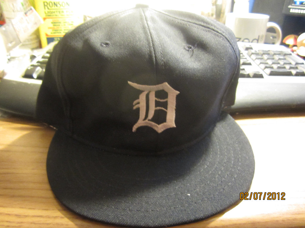 Lilmoxie — Detroit Tigers Vintage 80's Home Snapback Hat By Annco