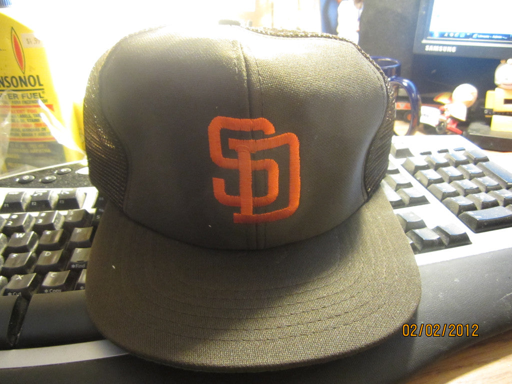 Lilmoxie — San Diego Padres Vintage Brown Mesh Snapback Hat By Twins  Small/Med