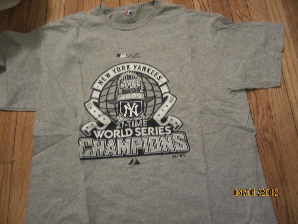 MLB 2009 World Series NY Yankees Roster Shirt
