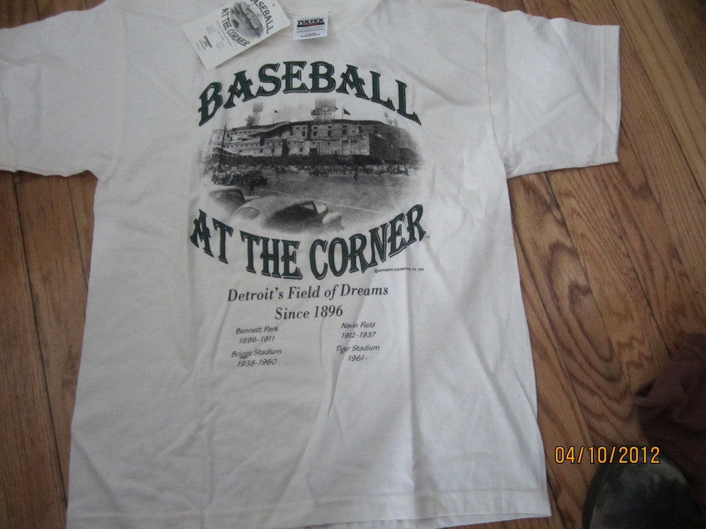 Lilmoxie — Detroit Tigers Baseball At The Corner T Shirt Kids Large New  W/Tag