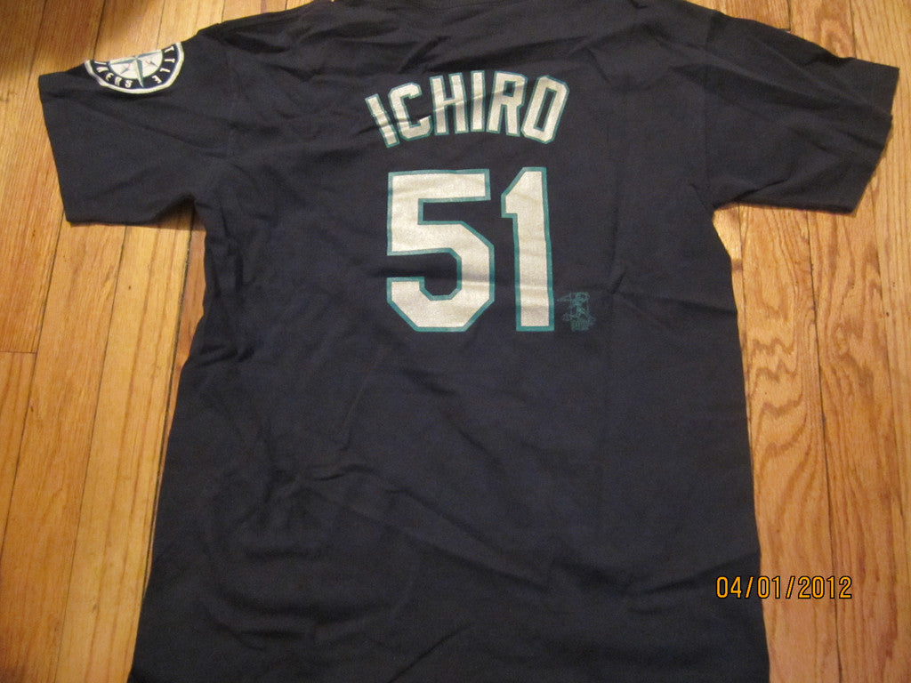 Lilmoxie — Seattle Mariners #51 Ichiro T Shirt XL