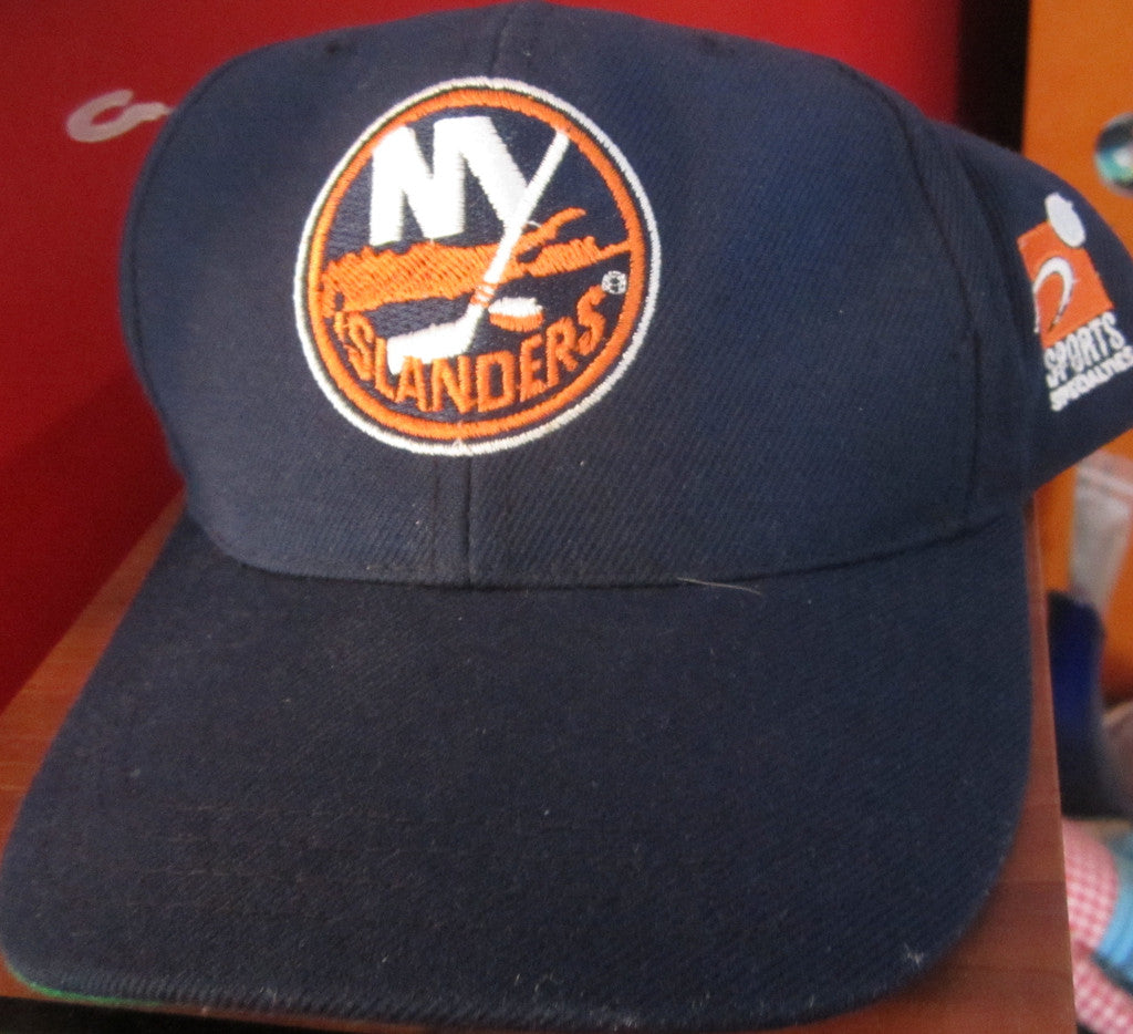 Lilmoxie — New York Islanders Old Logo Snapback Hat Sports Specialties