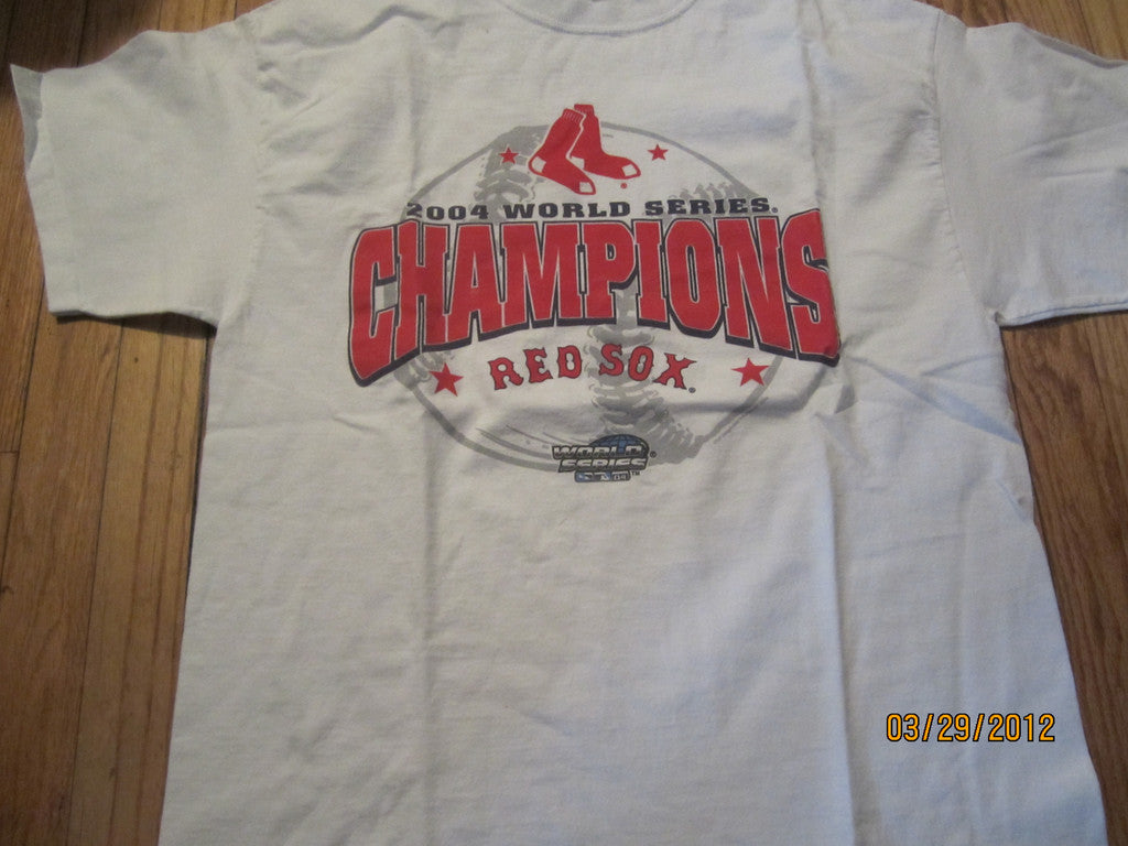 Lilmoxie — Boston Red Sox 2004 World Series Champions Globe Headline T Shirt  Medi