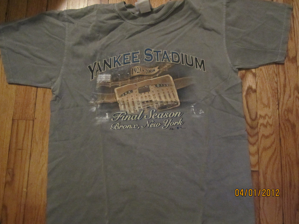 Majestic New York Yankees Yankee Stadium Final Season T Shirt