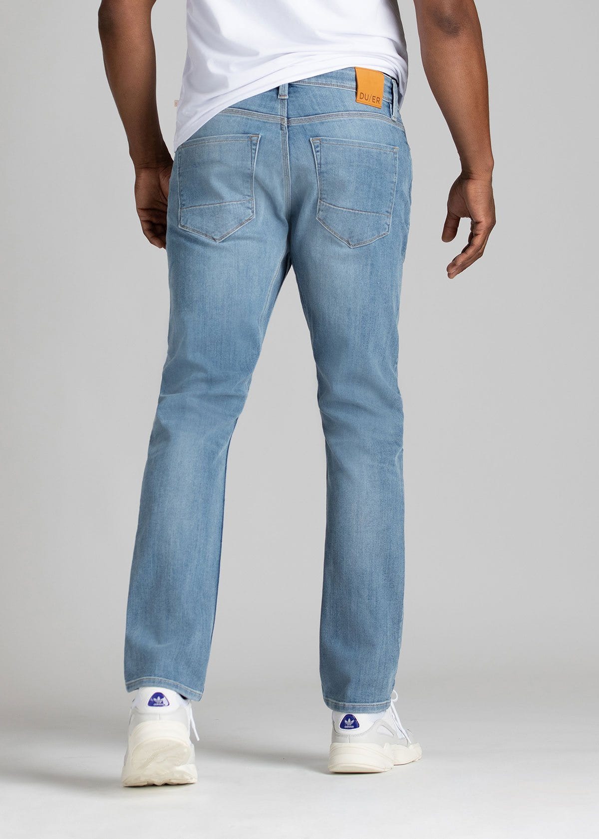 DU/ER Men's Performance Denim Relaxed Tapered Pant - Cascade