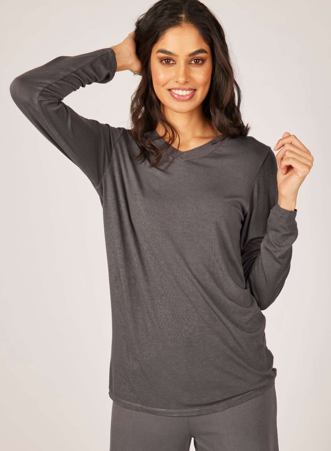 Pistache Second Skin V-Neck Loose Top