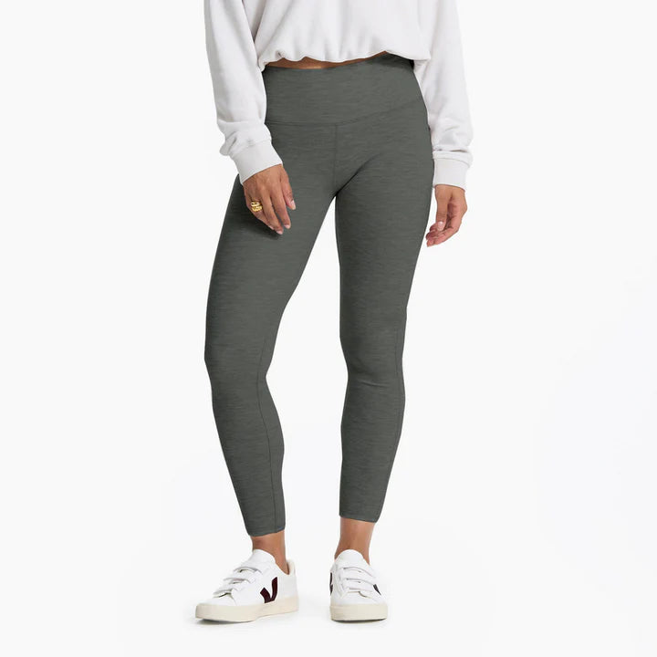 Vuori Women's Rib Studio Legging – Take It Outside