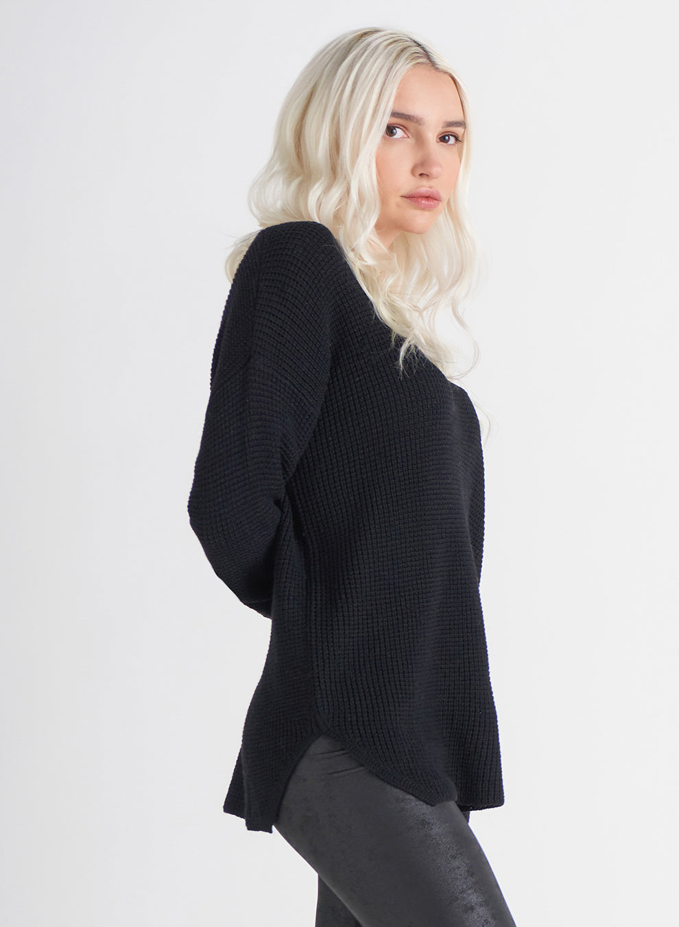 DEX V-Neck Bevelled Hem Sweater