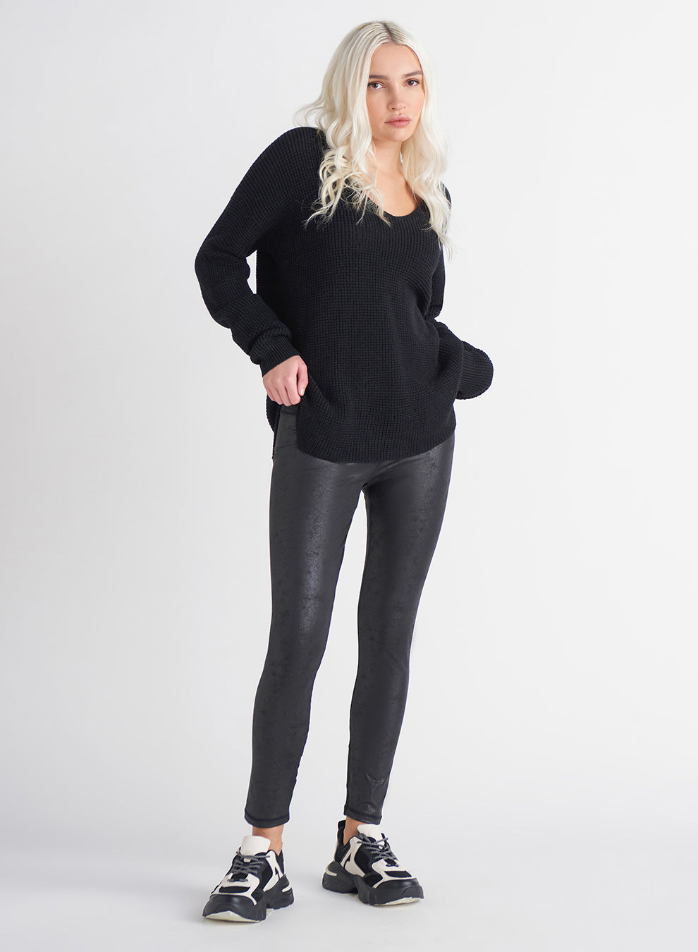 DEX V-Neck Bevelled Hem Sweater