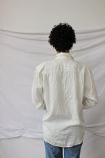 Afbeelding in Gallery-weergave laden, White blouse with patchwork print frontside (L)
