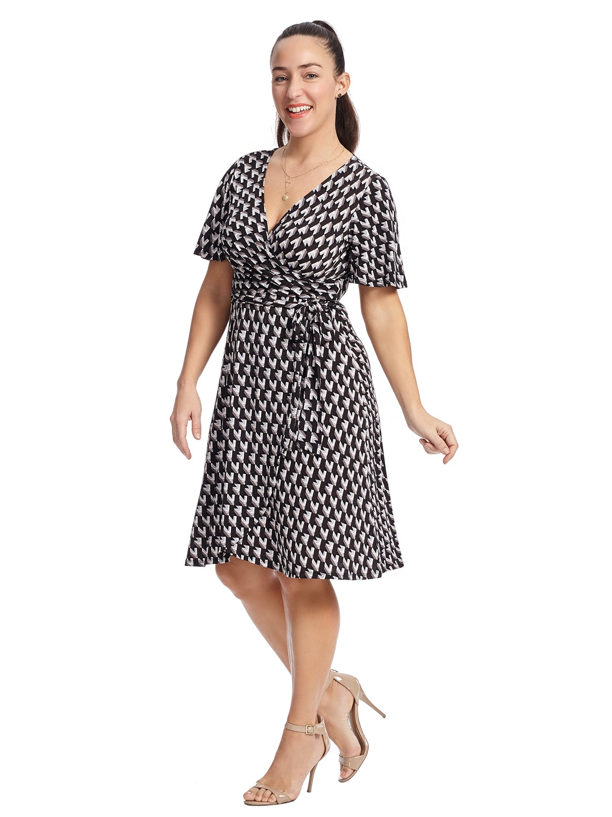 donna morgan short flutter sleeve faux wrap dress