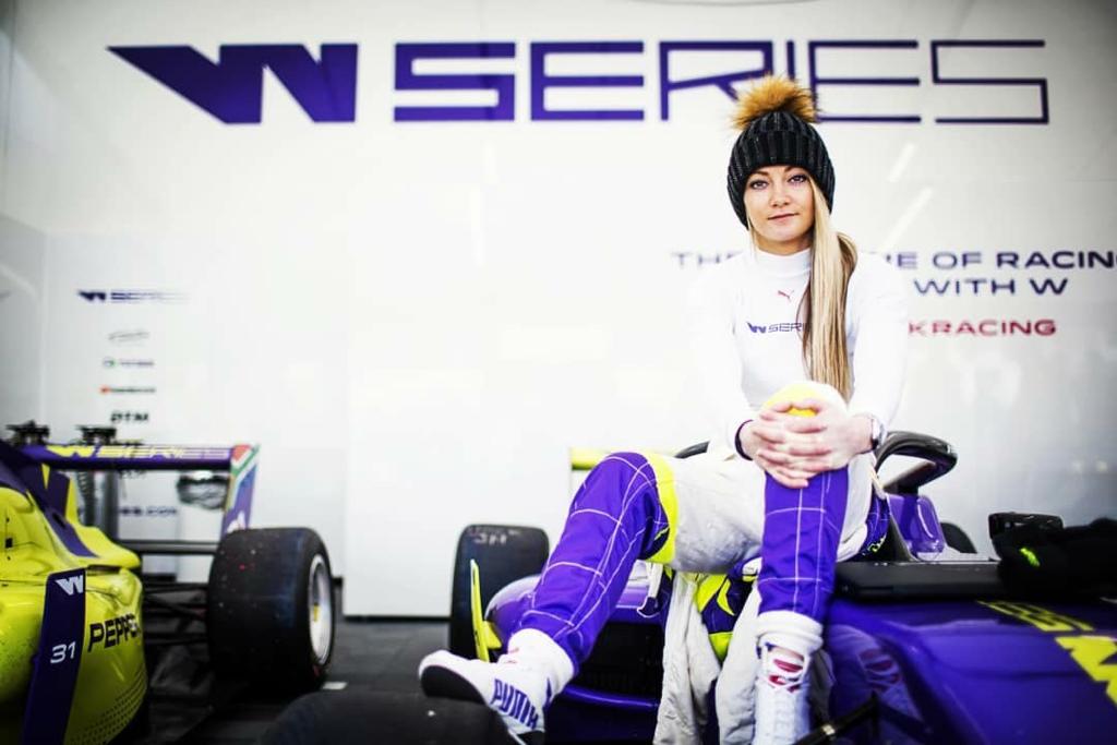 Jessica Hawkins W series racing driver