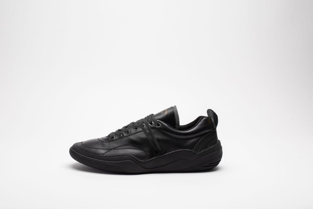 all black smart trainers mens