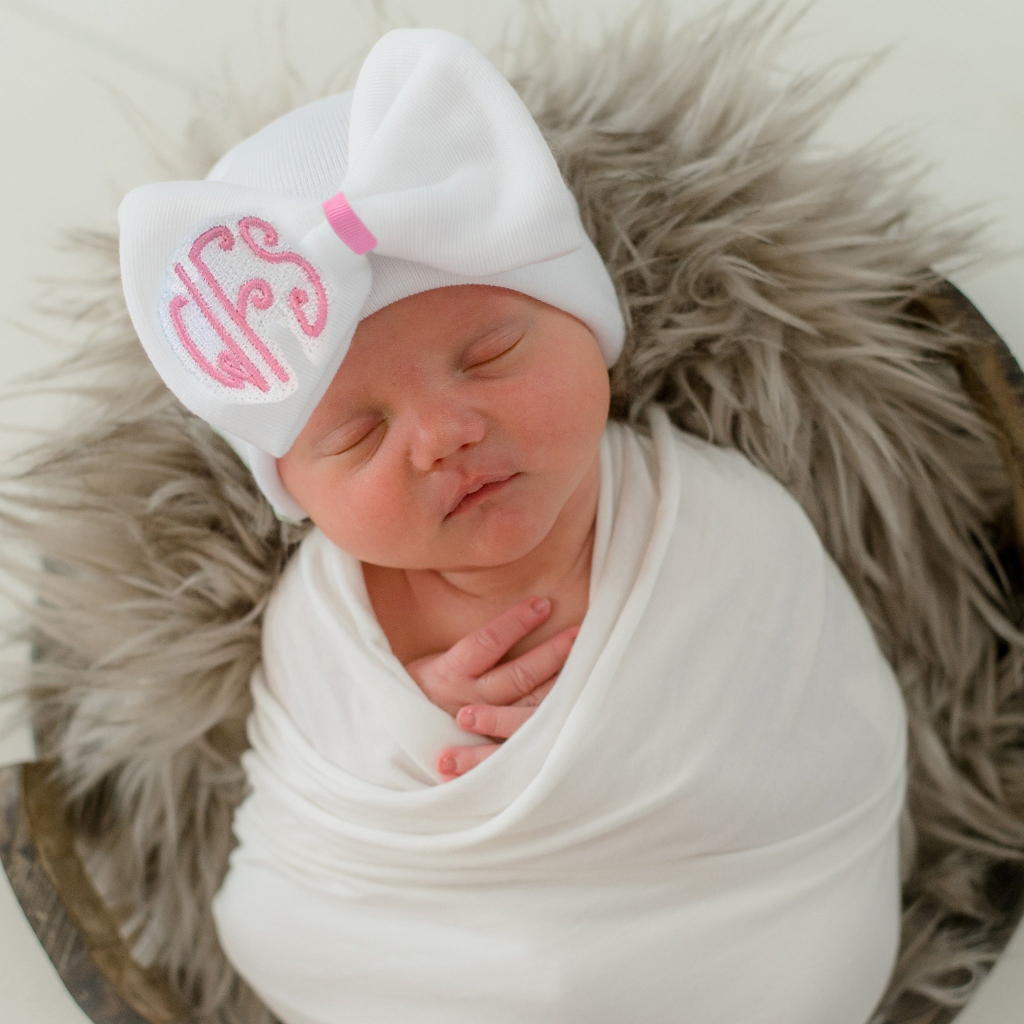 Lemon Loves Layette Bow Hat for Newborn and Baby Girls in Rose Shadow Pink