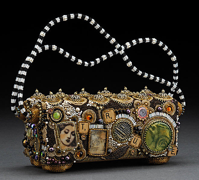 Accessories – Museum of Beadwork