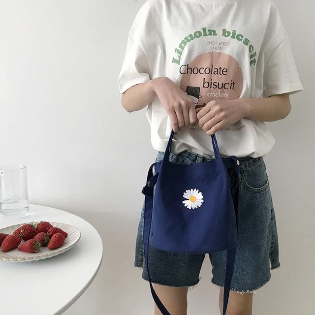 Daisy Handbag – Aesthetic Clothes Store