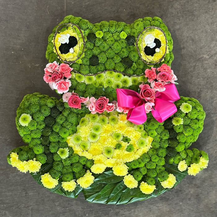 Funeral Flower Focus: Custom Tributes (Joan's 2D Frog) – Flowers
