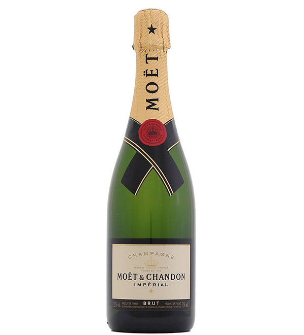 Moet chandon brut 0.75. Шампанское Империал. Французское шампанское брют. Moet Brut. Шампанское Pinot.