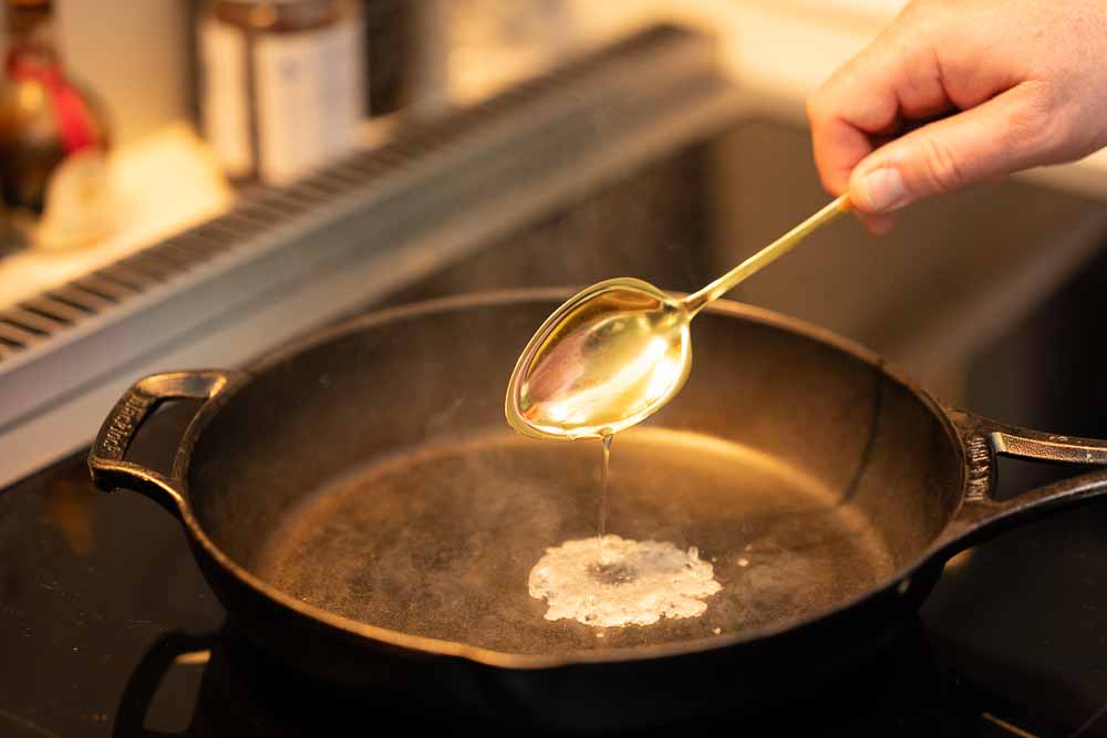 cast iron pan water test