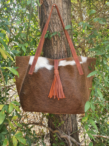 Cowhide Handbag Unique Piece Cow Hide Handbag. Leather Bag. –  MissionArgentina