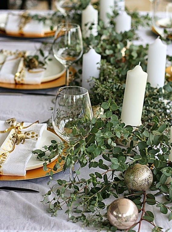 Australian Inspired Christmas table setting