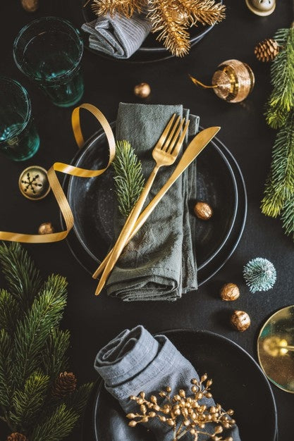 black and Gold christmas table settings