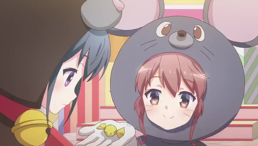 animal kigurumi giving a candy to her friend