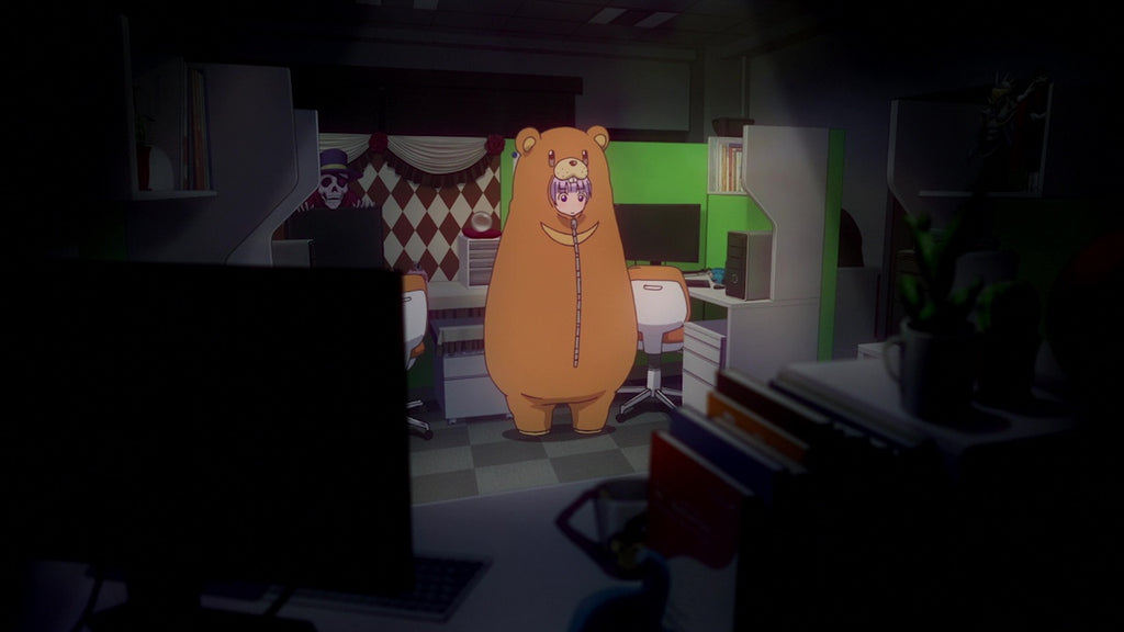 bear kigurumi in computer room