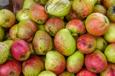 bunch of apple mangoes