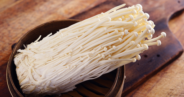 enoki mushroom raw