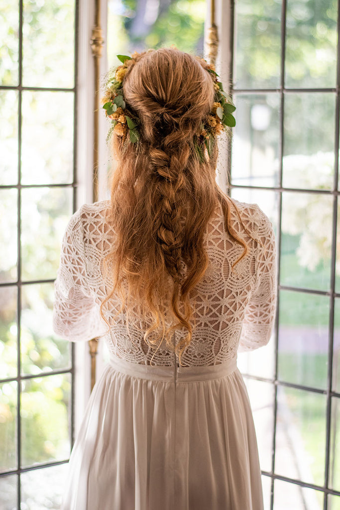 Beautiful flower crown by Humble Bouquet and hair design by Evie (Argyle Salon)