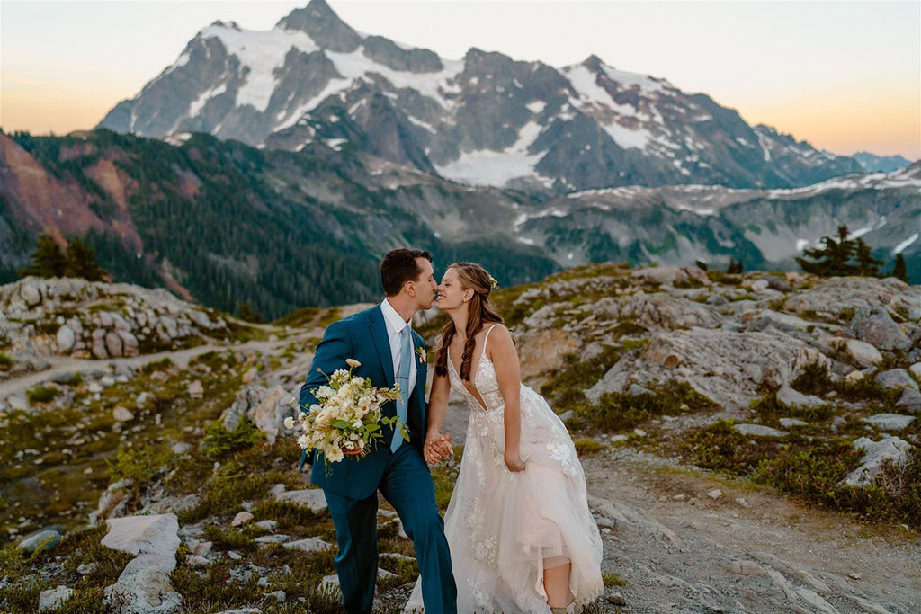 Beautiful couple eloping in the North Cascades with florals by Humble Bouquet