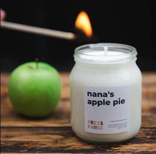 Nana's apple pie natural soy wax candle