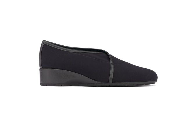 zora slip on sneakers