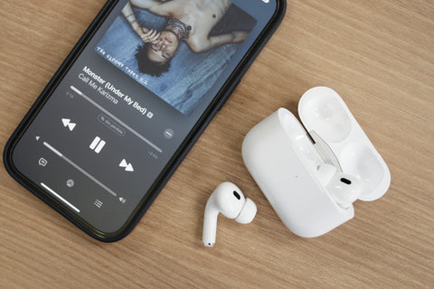 Audífonos Apple AirPods (2nd generación) con estuche de carga - Blanco