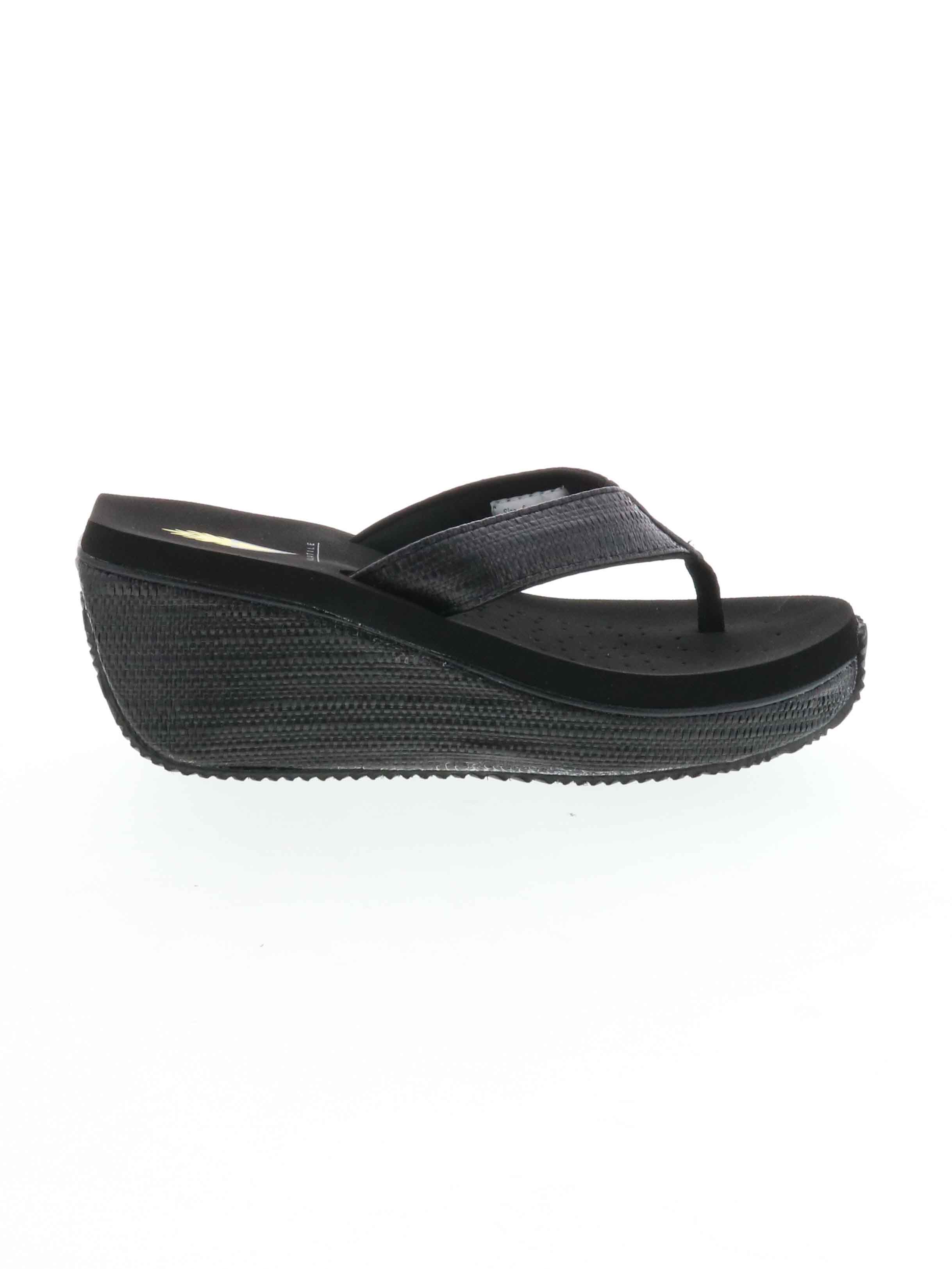 volatile black wedges