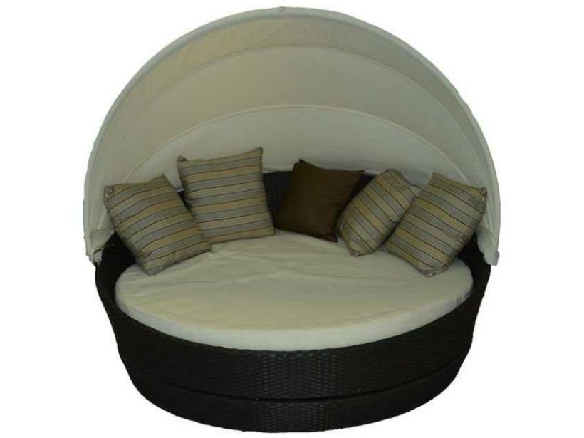 Jaavan Round Wicker 360 Canopy Daybed Dream Patio Lifestyle