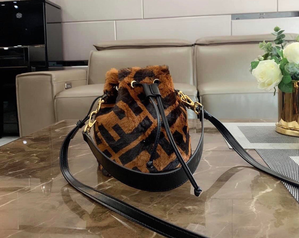 fendi fur bucket bag