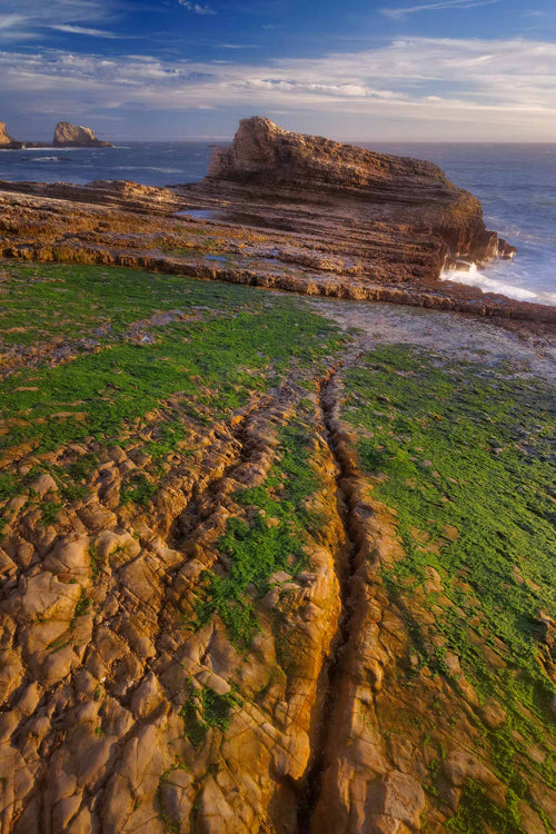 Panther Beach, Falling