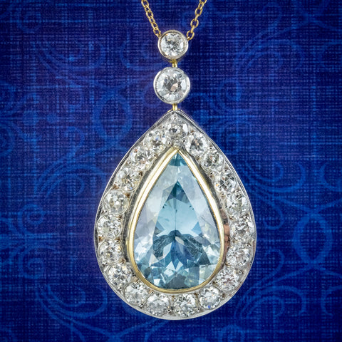 Aquamarine Pendant with Diamonds