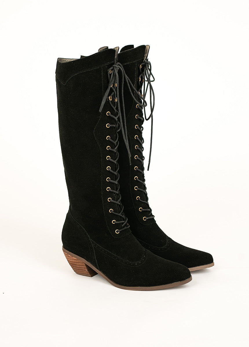 Image of Arlin Leather Boot in Distressed Black